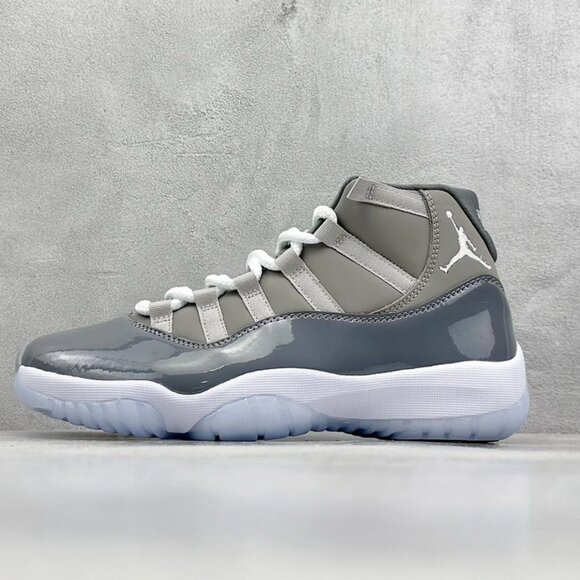 Air Jordan 11 Retro "Cool Greys" - GS 4.5Y (Women US 6)